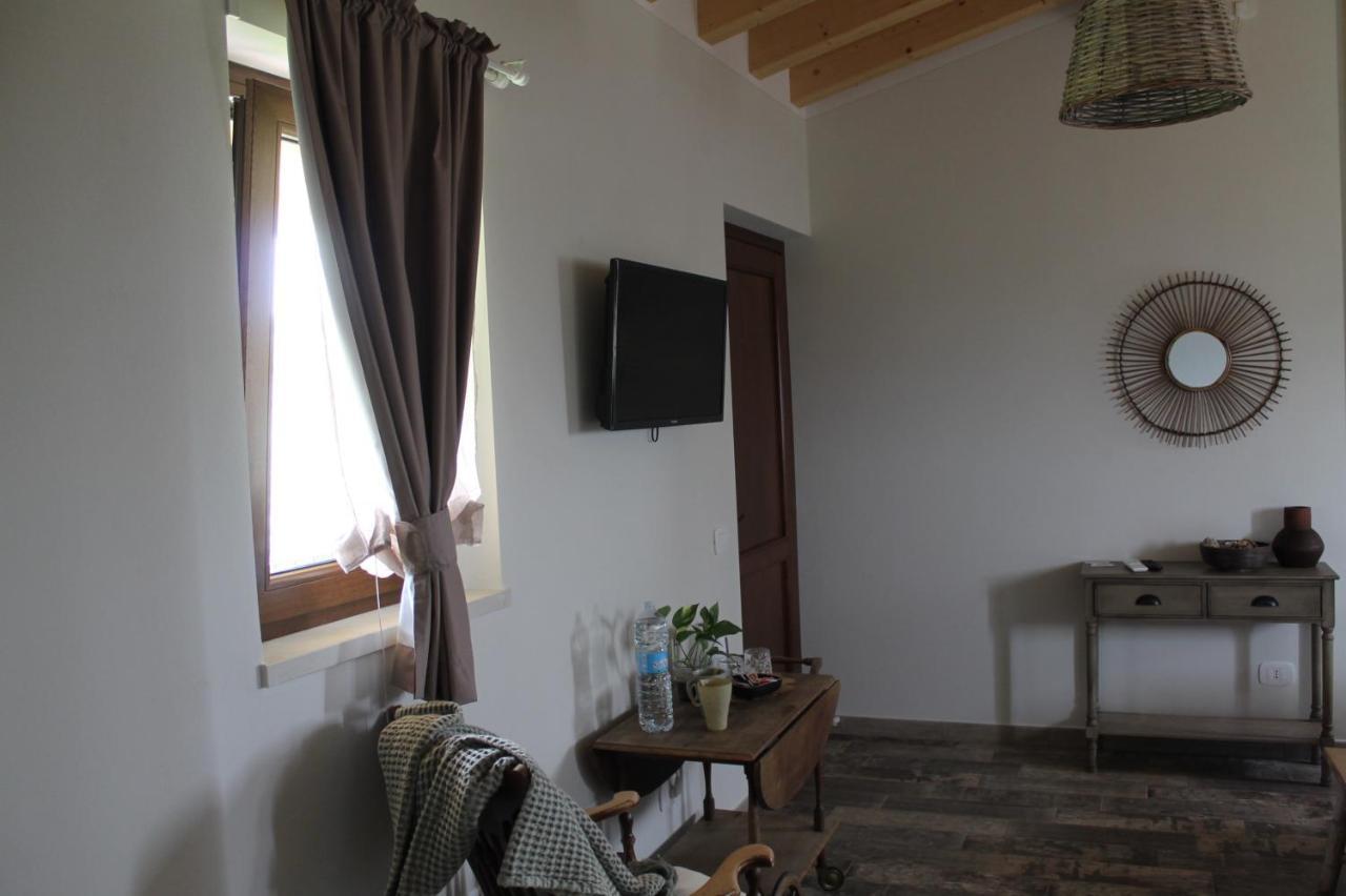 Le Casette sul Garda Cavaion Veronese Exterior foto